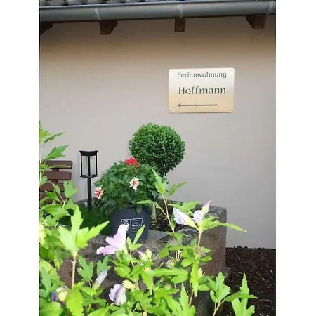 With 5 Bedrooms Nimshuscheid