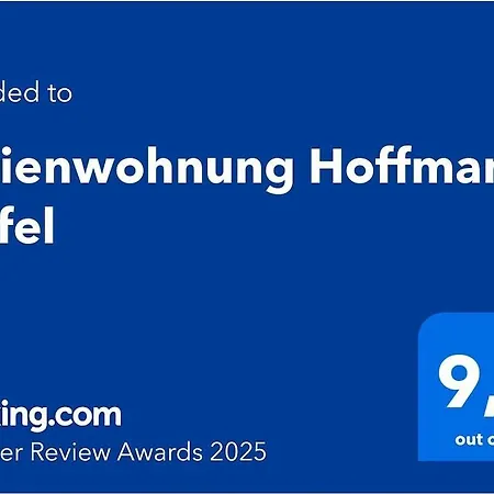 With 5 Bedrooms Holiday home Nimshuscheid